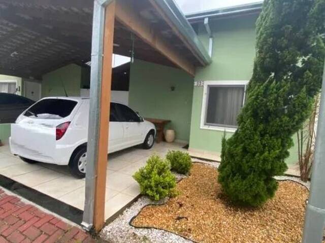 Casa em condomínio para Venda em Jacareí - 2