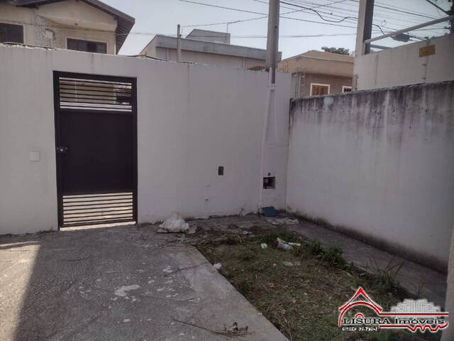 Casa para Venda em Jacareí - 4