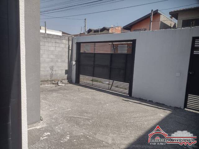Casa para Venda em Jacareí - 3