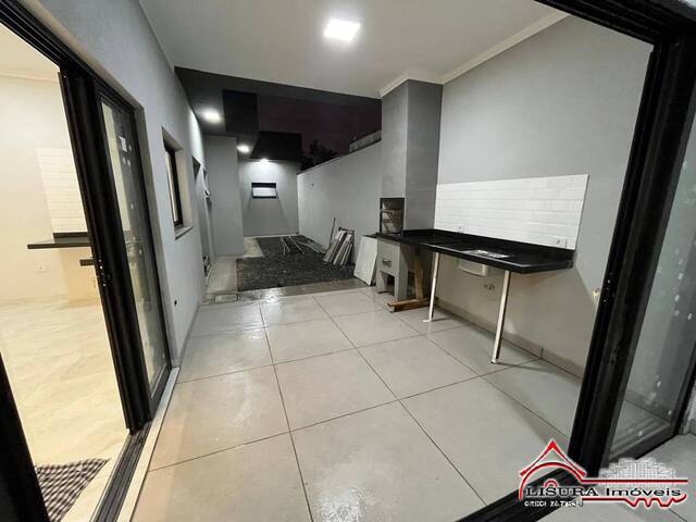 Casa para Venda em Jacareí - 2