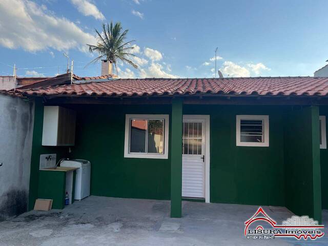 Casa para Venda em Jacareí - 3