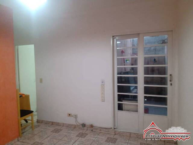 Apartamento para Venda em Jacareí - 5