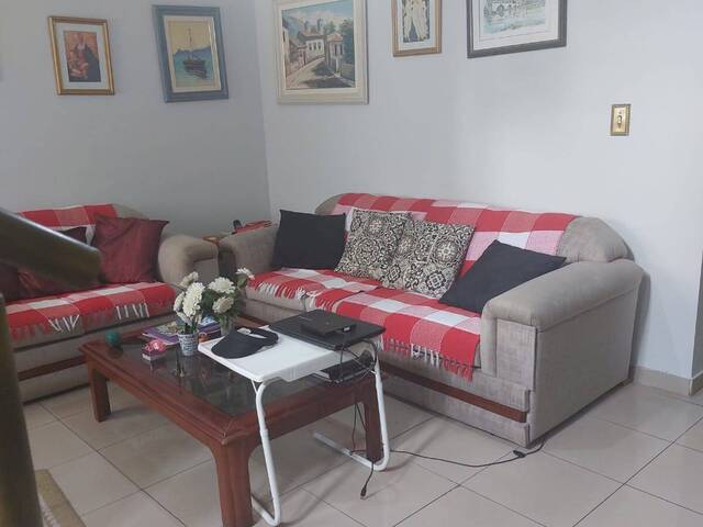 Casa em condomínio para Venda em Jacareí - 2
