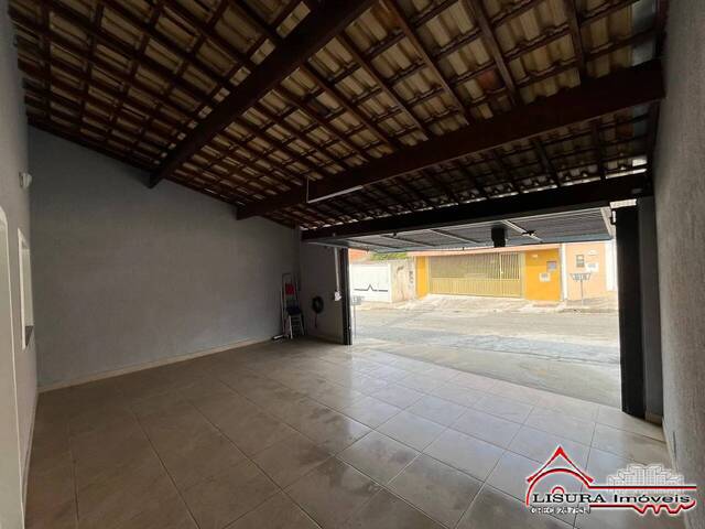 Casa para Venda em Jacareí - 3