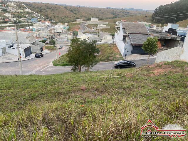 Terreno para Venda em Jacareí - 2