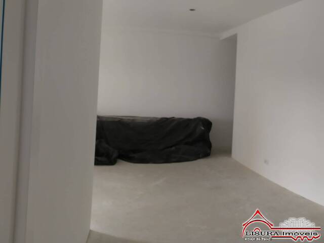 Apartamento para Venda em Jacareí - 3