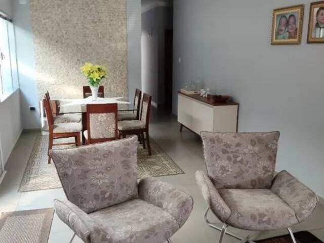 Casa para Venda em Jacareí - 3