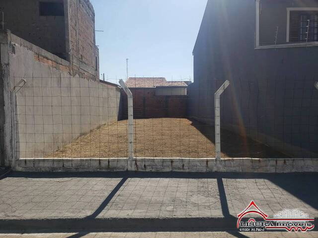 Terreno para Venda em Jacareí - 3