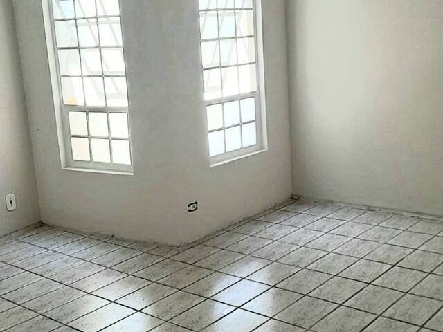 Ponto Comercial para Venda em Jacareí - 4