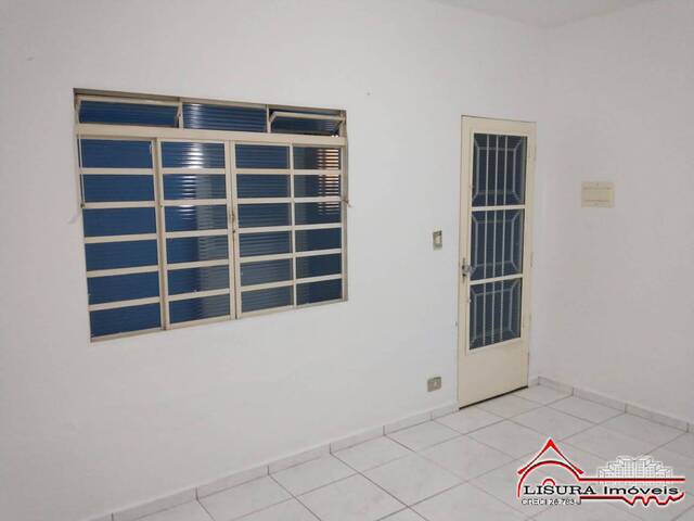 Casa para Venda em Jacareí - 3