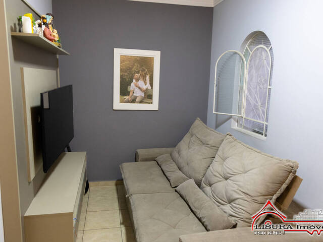 Casa para Venda em Jacareí - 4