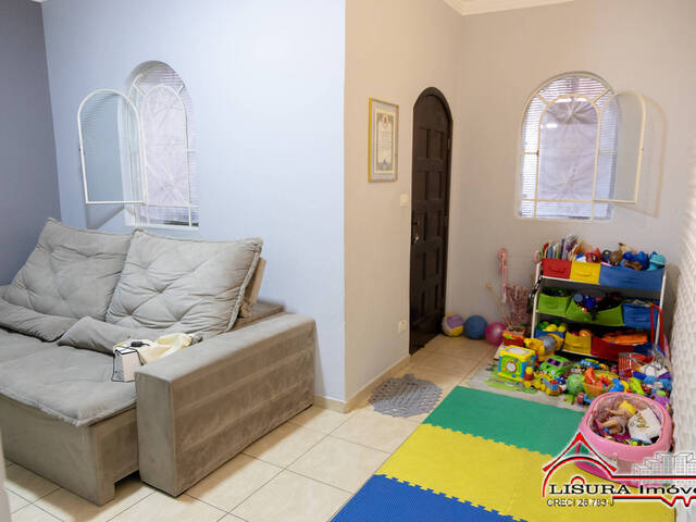 Casa para Venda em Jacareí - 3