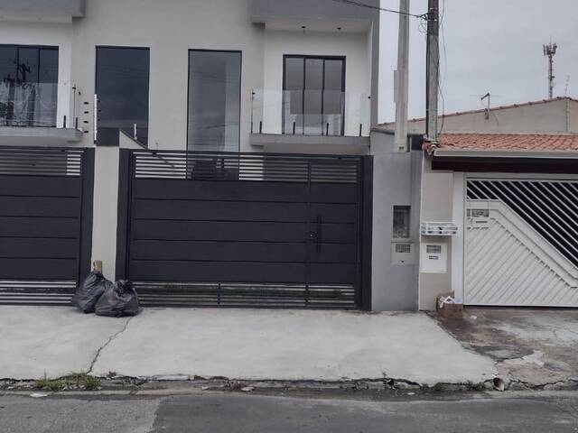 Casa para Venda em Jacareí - 2