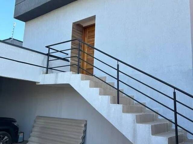 Casa para Venda em Jacareí - 3