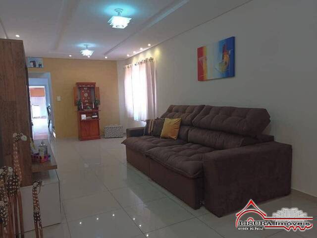 Casa para Venda em Jacareí - 2