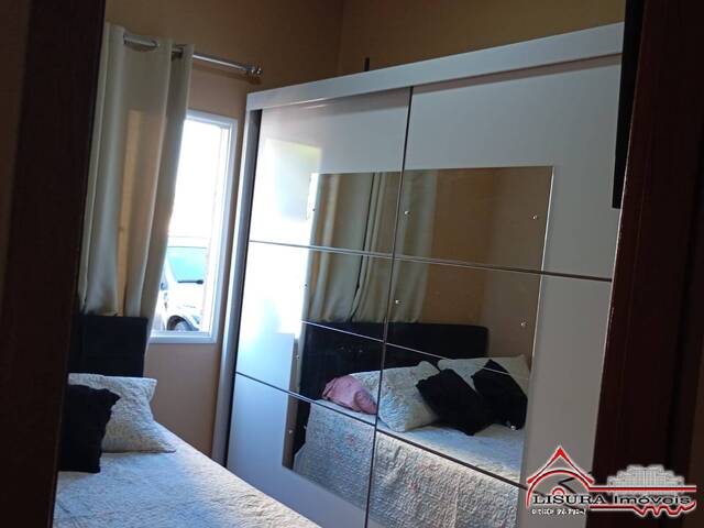 Apartamento para Venda em Jacareí - 2
