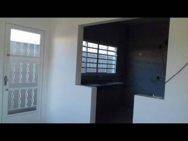 Casa para Venda em Jacareí - 3