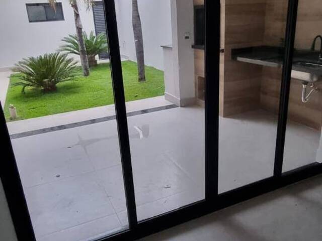 Casa para Venda em Jacareí - 4