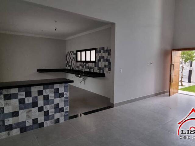 Casa para Venda em Jacareí - 3
