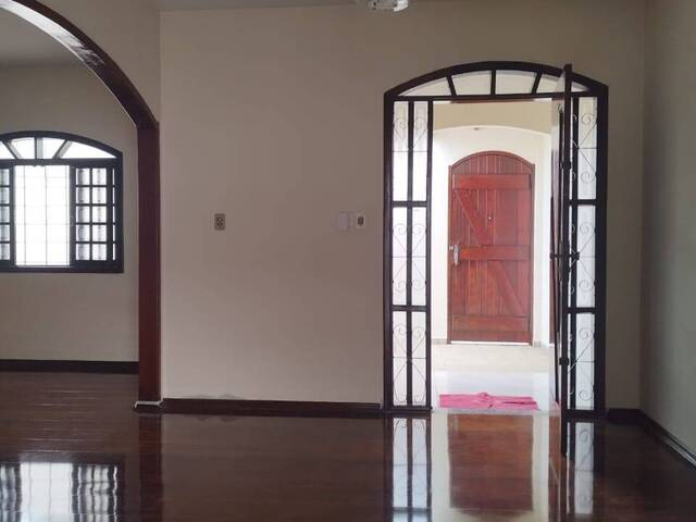 Casa para Locação em Jacareí - 2