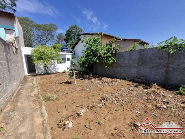 Casa para Venda em Jacareí - 4