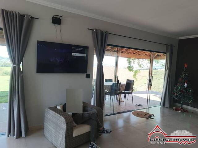 Chácara para Venda em São José dos Campos - 4