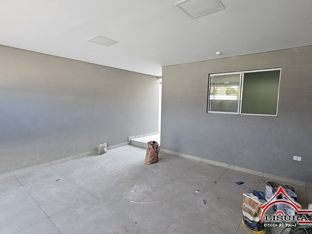 Casa para Venda em São José dos Campos - 4
