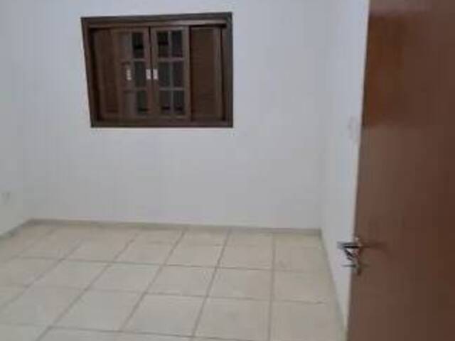 Casa para Venda em São José dos Campos - 5