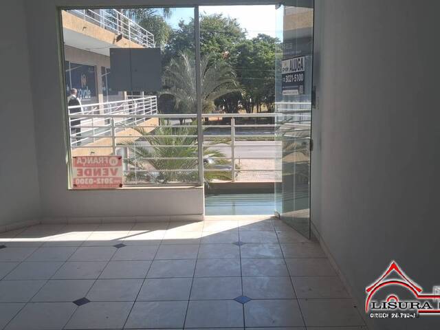 Venda em Loteamento Villa Branca - Jacareí