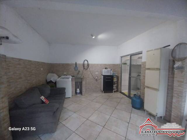 #13835 - Casa para Venda em Jacareí - SP - 3