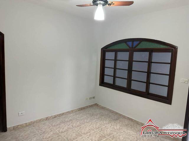 Casa para Venda em Jacareí - 5