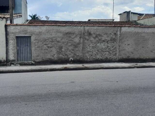 Venda em Jardim Jacinto - Jacareí