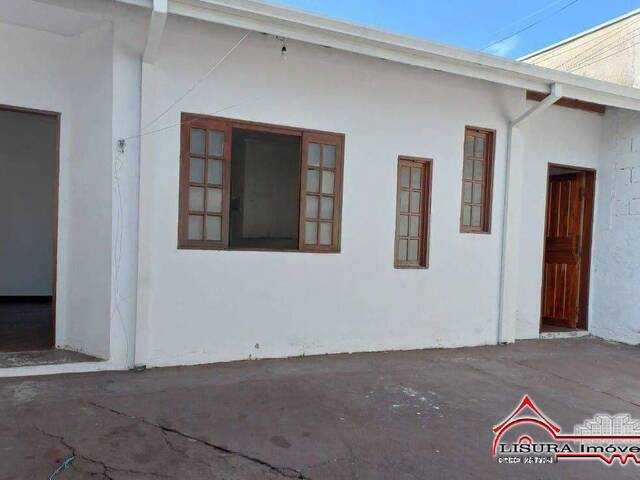 #13953 - Casa para Venda em Jacareí - SP - 1