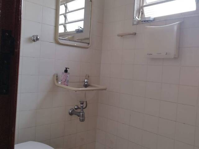 Sala para Venda em Jacareí - 5