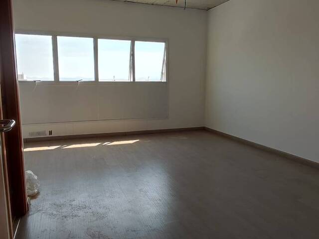 Sala para Venda em Jacareí - 4