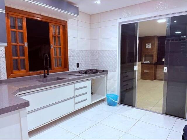 Casa para Venda em Jacareí - 4
