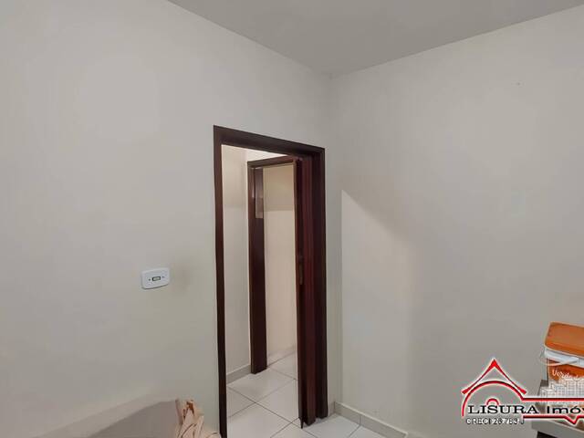 Casa para Venda em Jacareí - 4