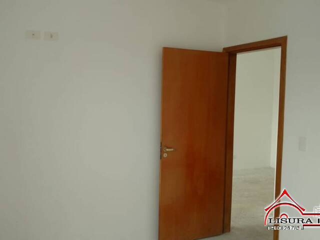 Apartamento para Venda em Jacareí - 3