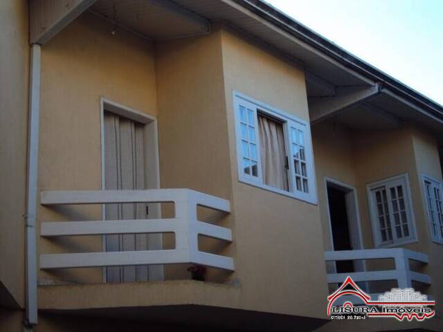Casa em condomínio para Venda em Jacareí - 2