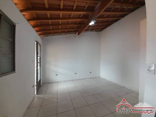 Casa para Venda em Jacareí - 5