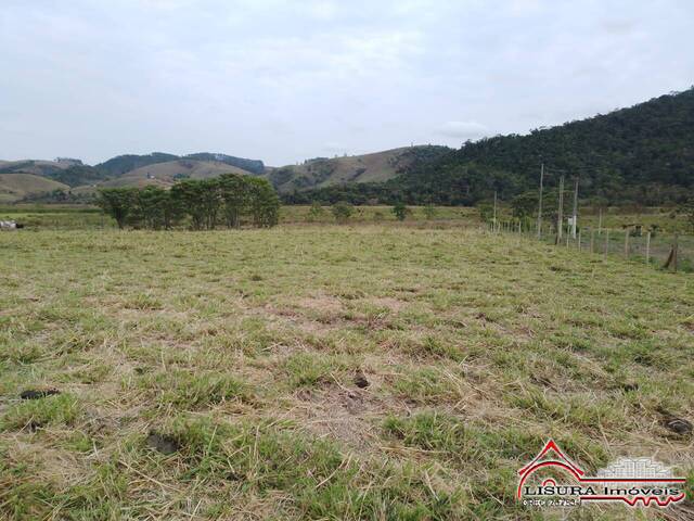 Terreno para Venda em Jacareí - 3