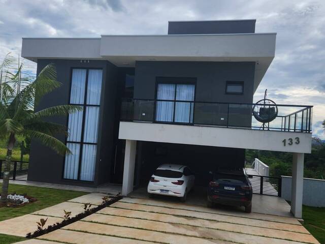 Casa para Venda em Jacareí - 2