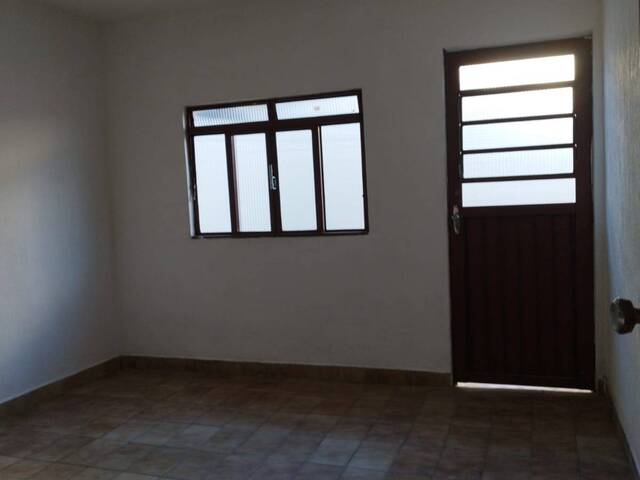 Casa para Venda em Jacareí - 3