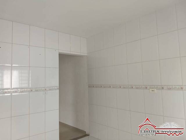 Casa para Venda em Jacareí - 3