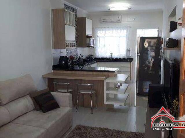 Casa em condomínio para Venda em Jacareí - 2