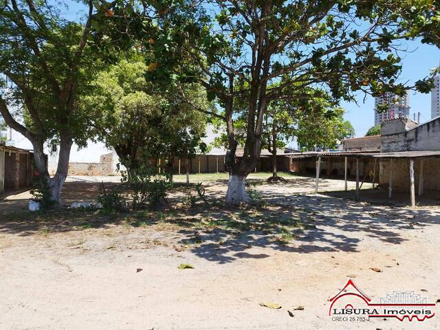 Terreno para Venda em Jacareí - 2