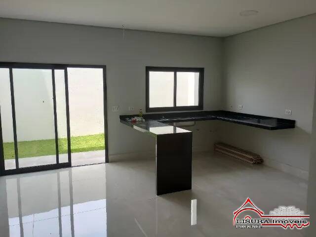 Casa para Venda em Jacareí - 3