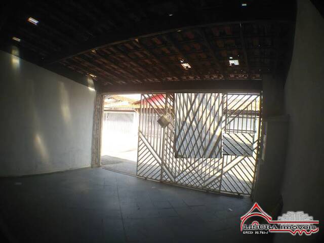 Casa para Venda em Jacareí - 4