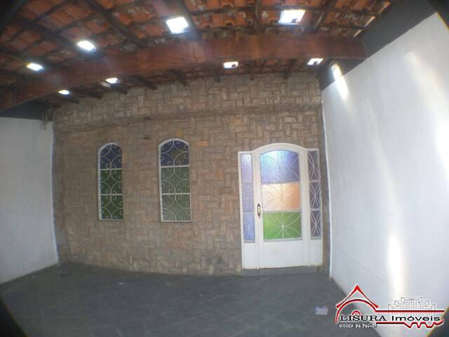 Casa para Venda em Jacareí - 3