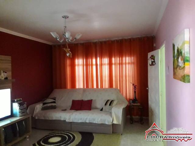 Casa para Venda em Jacareí - 2